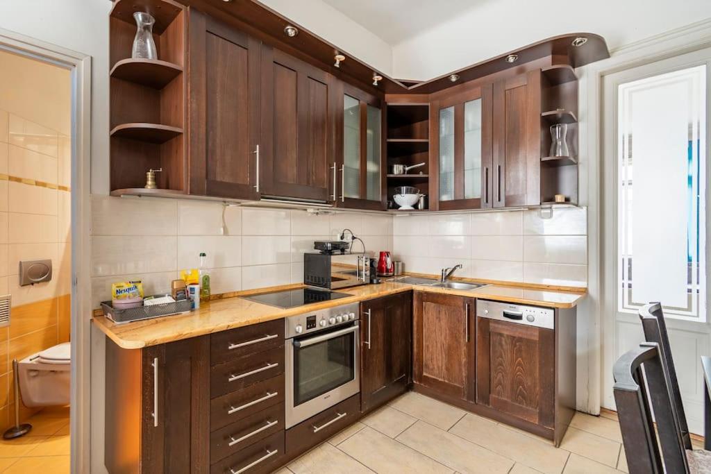 Budapest Basilica Apartment Exterior photo